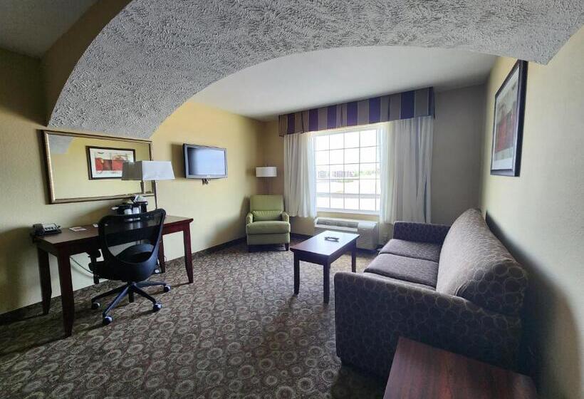 套房, Highland Suites Extended Stay