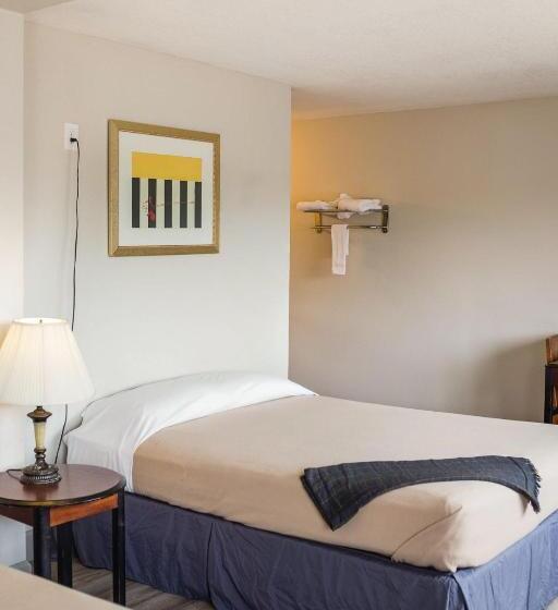 Номер Стандарт с Кухней, Merit Inn And Suites