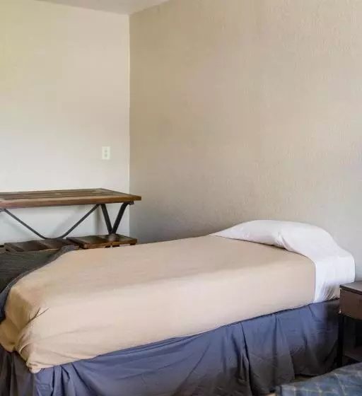 キングサイズベッドのデラックススイート, Merit Inn And Suites