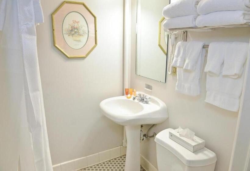 חדר סטנדרט עם מיטת קווין, Penn Wells