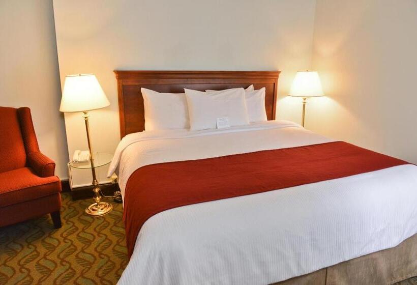 חדר סטנדרט עם מיטת קינג, Penn Wells