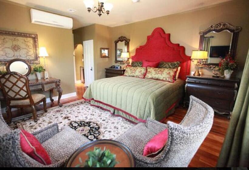 Büyük Çift Kişilik Yataklı Standart Oda, The Campbell