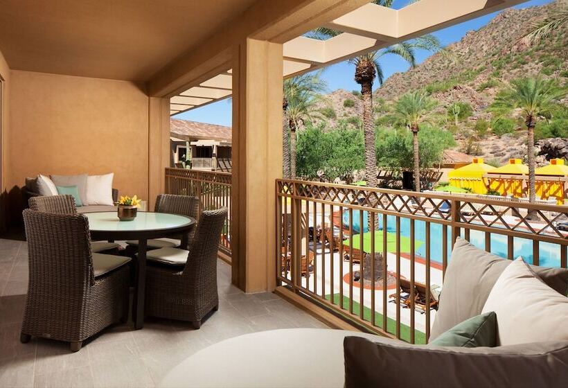جناح مطلّ علي حمام السباحة, The Canyon Suites At The Phoenician, A Luxury Collection Resort, Scottsdale