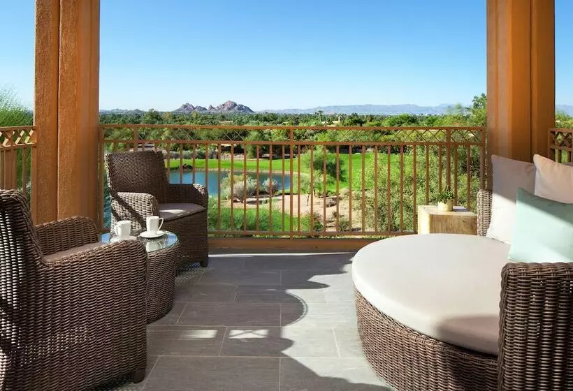 ゴルフ場の見えるスイートルーム, The Canyon Suites At The Phoenician, A Luxury Collection Resort, Scottsdale