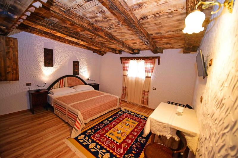 اتاق استاندارد, Tradita