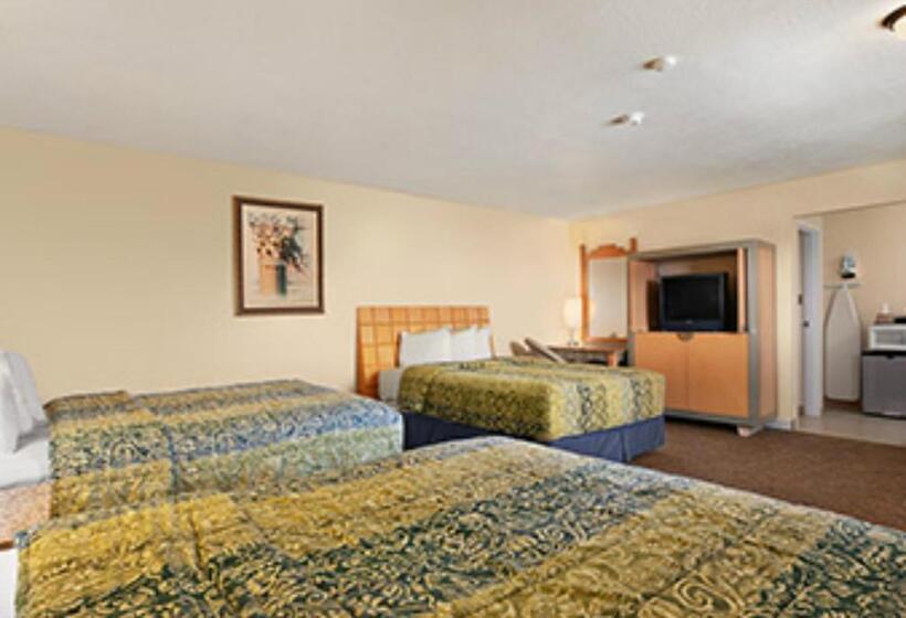 Номер Стандарт, Travelodge By Wyndham Clovis