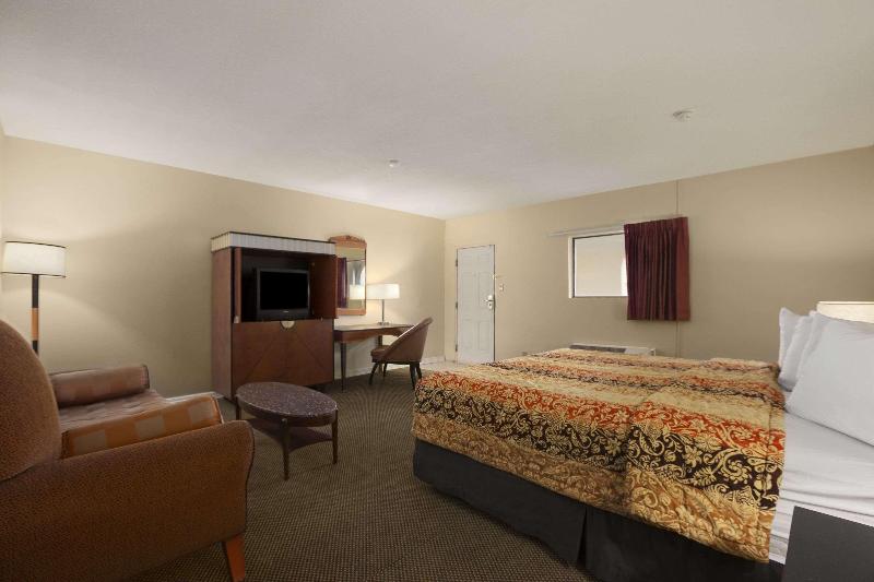 Quarto Estandar Cama King, Travelodge By Wyndham Clovis
