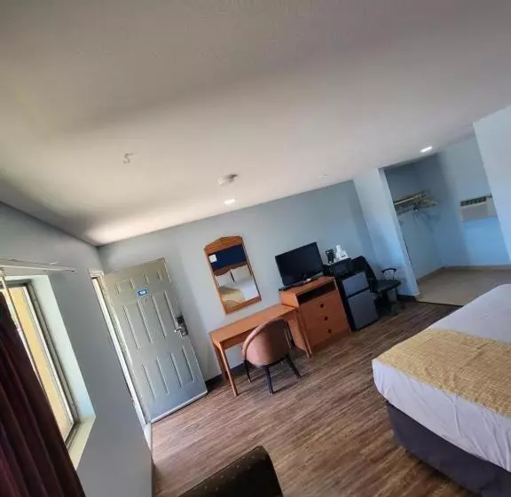 キングサイズベッドのスタンダードルーム, Travelodge By Wyndham Clovis