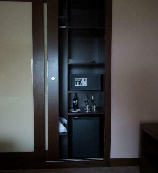 스탠다드 룸 풀장 전망, Vila Gale Collection Palacio Dos Arcos
