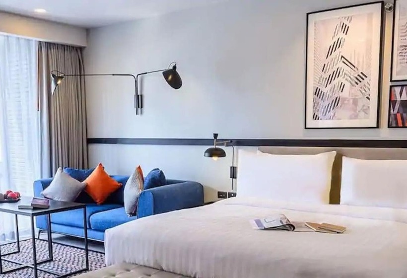 Escritório Premium, Oakwood Residence Sukhumvit Thonglor Bangkok