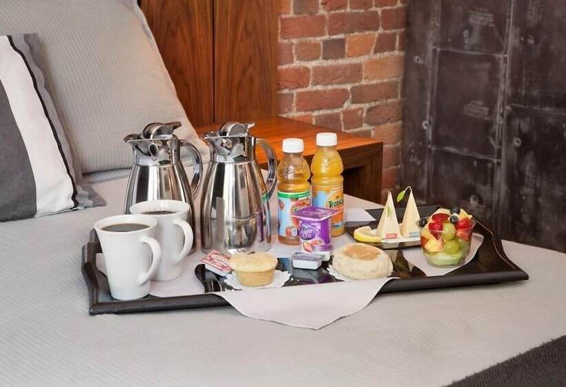 جناح ديلوكس, St Paul Hotel Wooster