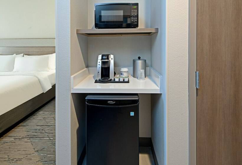 Номер Стандарт, Holiday Inn Express & Suites Palm Desert   Millennium, An Ihg