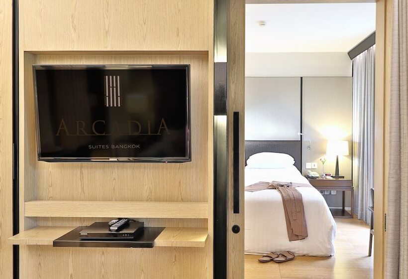 Люкс Повышенной Комфортности, Arcadia Suites Bangkok