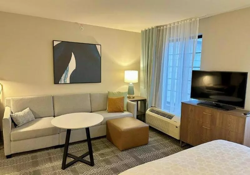 キングサイズベッドのスイートルーム, Best Western Shelby Inn & Suites