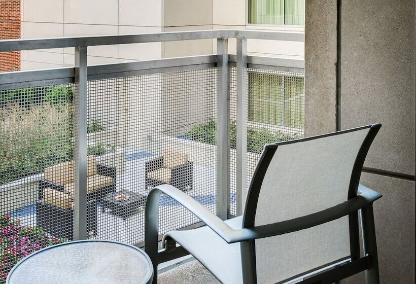 스탠다드 룸 더블 침대, Courtyard By Marriott Washington, D.c./foggy Bottom