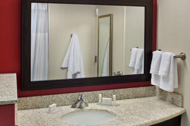 스탠다드 룸 킹사이즈 침대, Courtyard By Marriott Washington, D.c./foggy Bottom