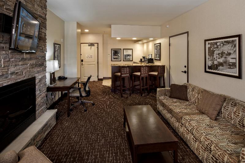 스위트, Holiday Inn Resort Deadwood Mountain Grand, An Ihg