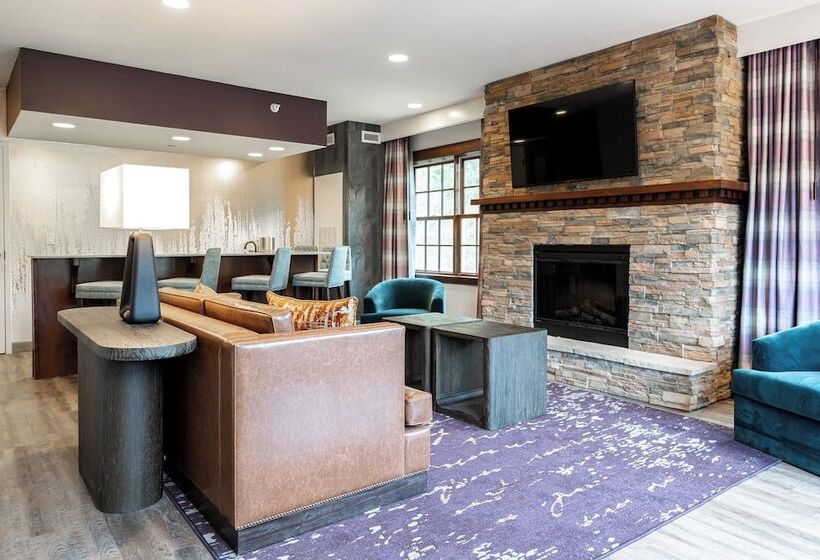 스위트, Holiday Inn Resort Deadwood Mountain Grand, An Ihg