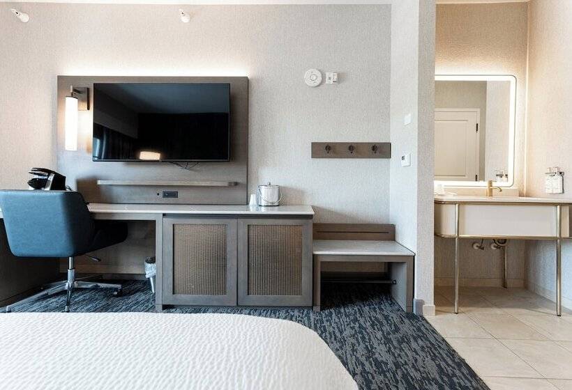 스탠다드 룸 더블 침대, Holiday Inn Resort Deadwood Mountain Grand, An Ihg