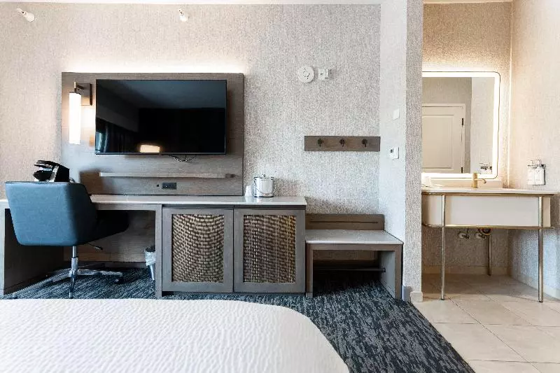 身障者適用キングサイズベッドルーム, Holiday Inn Resort Deadwood Mountain Grand, An Ihg