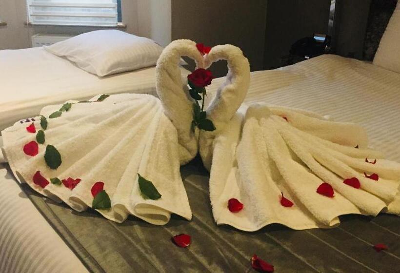 Четырехместный Номер Deluxe, Homestay Hotel Heathrow