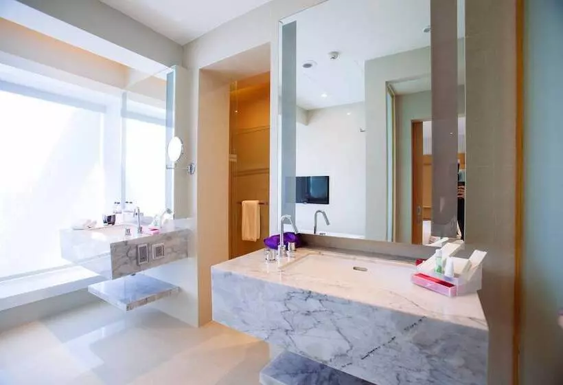 2 Bedroom Suite