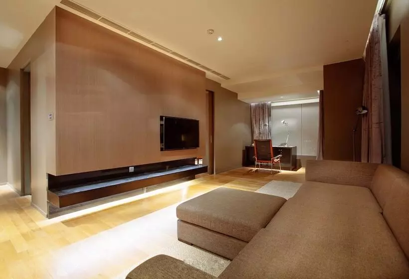 Presidential Suite