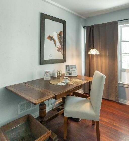 בית, 3 חדרי שינה, Apple Tree Inn