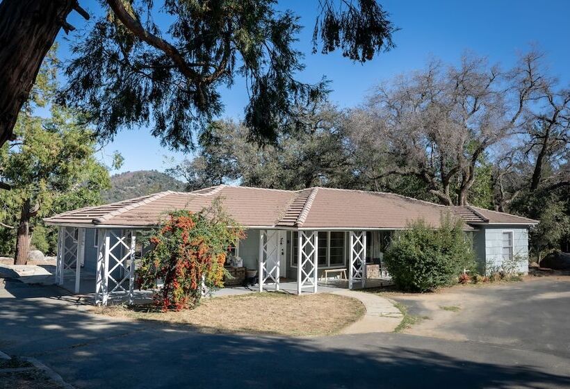 בית, 3 חדרי שינה, Apple Tree Inn