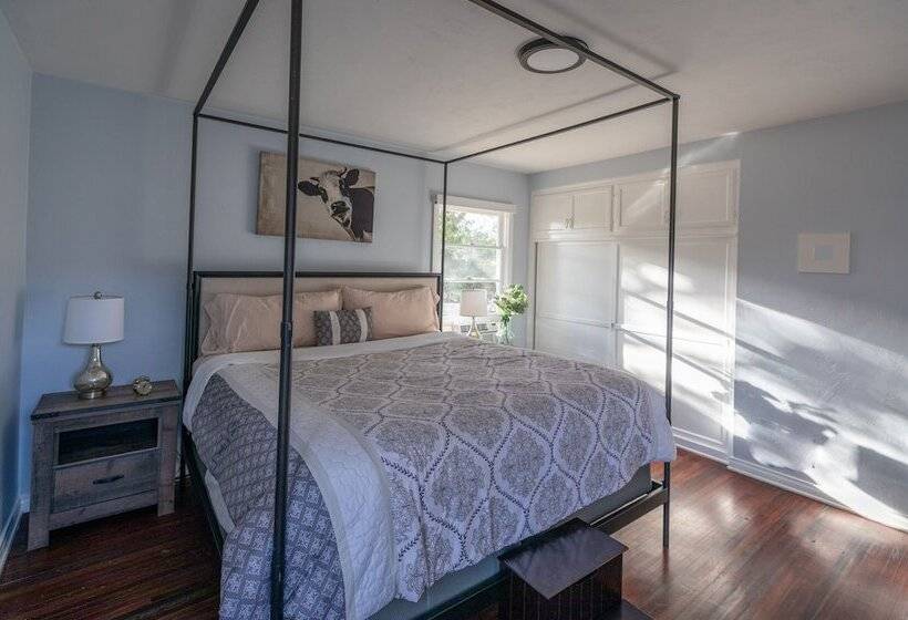 בית, 3 חדרי שינה, Apple Tree Inn