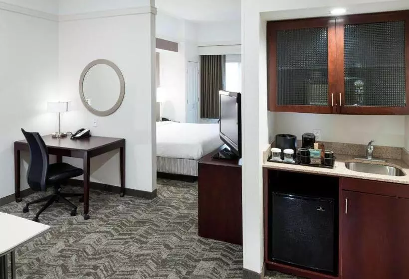 キングサイズベッドのスイートルーム, Springhill Suites Columbus
