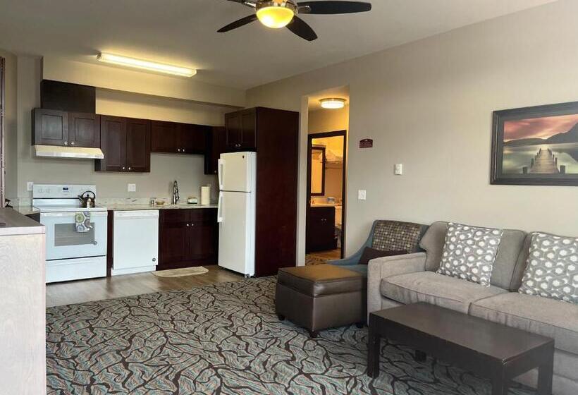 מיטת קינג בסוויטה, Sunrise Inn
