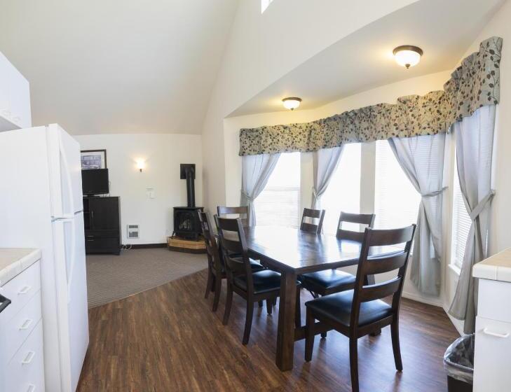 ‫فيلا غرفة نوم واحدة, Sunrise Inn