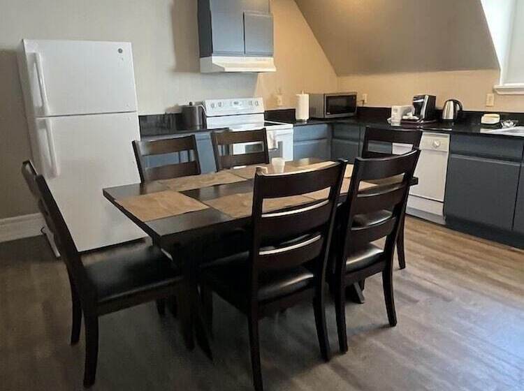 ‫فيلا غرفة نوم واحدة, Sunrise Inn