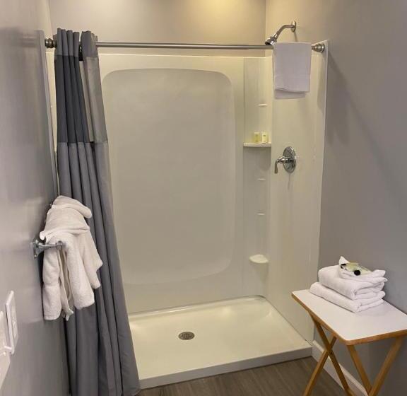 سوئیت دلوکس 2 خوابه, Taber Inn