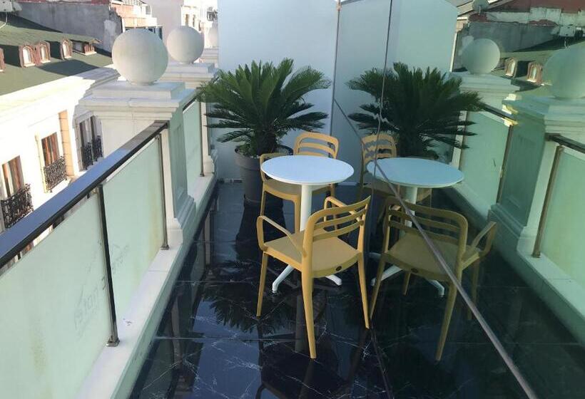 سوئیت با بالکن, The Meretto Hotel Istanbul Old City
