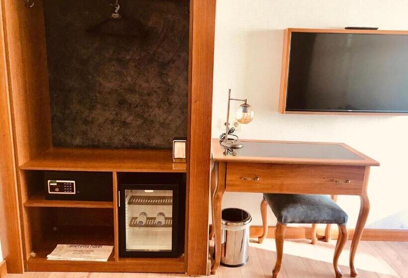 سوئیت با بالکن, The Meretto Hotel Istanbul Old City