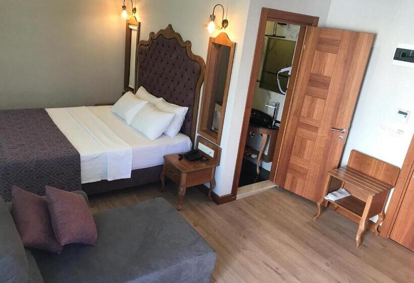 سوئیت با بالکن, The Meretto Hotel Istanbul Old City