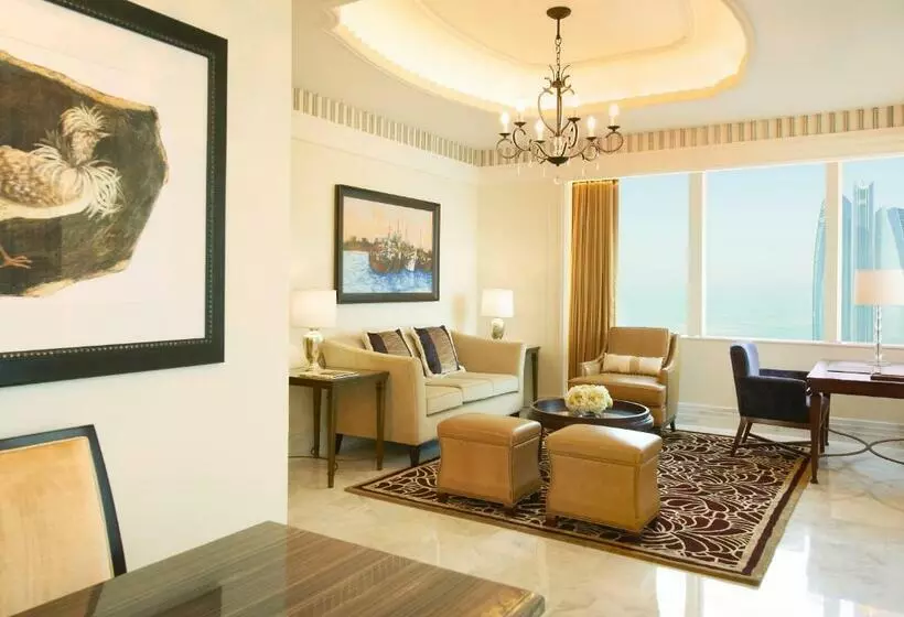 キングサイズベッドのスイートルーム, The St. Regis Abu Dhabi
