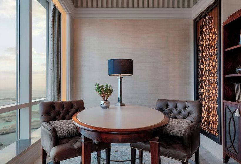 جناح, The St. Regis Abu Dhabi