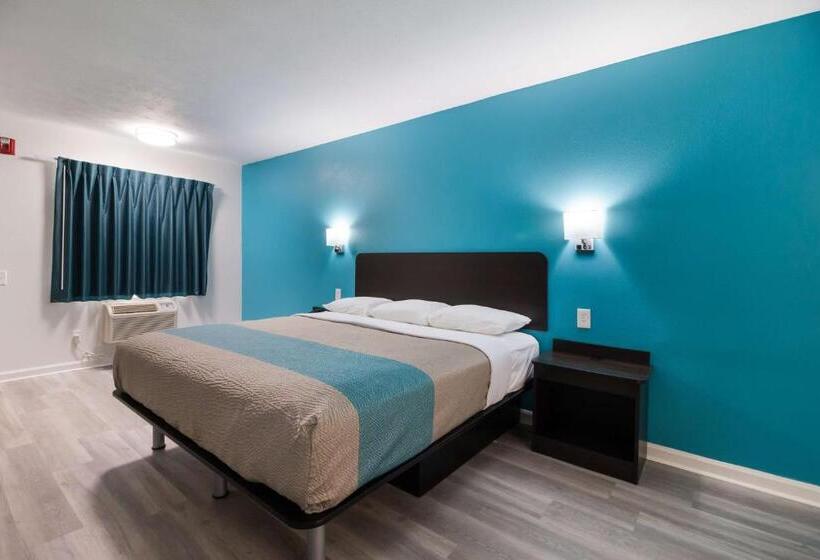 스탠다드 룸 킹사이즈 침대, Motel 6 Metropolis, Il