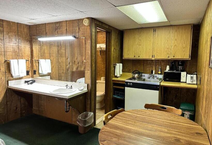 חדר סטנדרט שתי מיטות זוגיות, Maple Leaf Inn Lake Placid