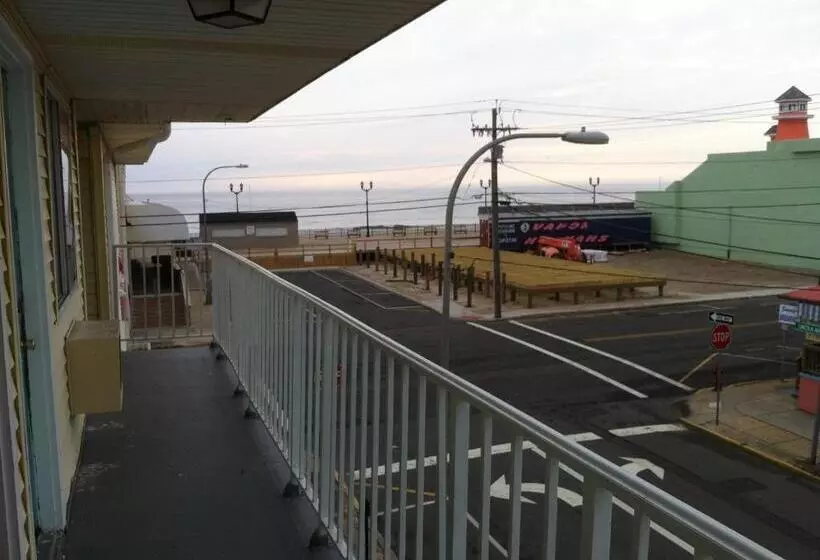 スタンダードルーム, Surfside Motel   Seaside Heights
