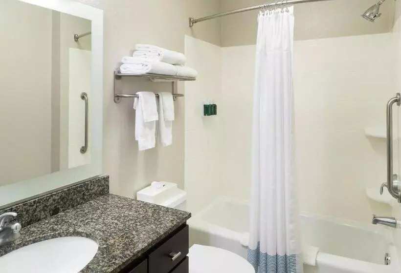 キングサイドベッドのスタンダードワンルーム, Towneplace Suites By Marriott Panama City