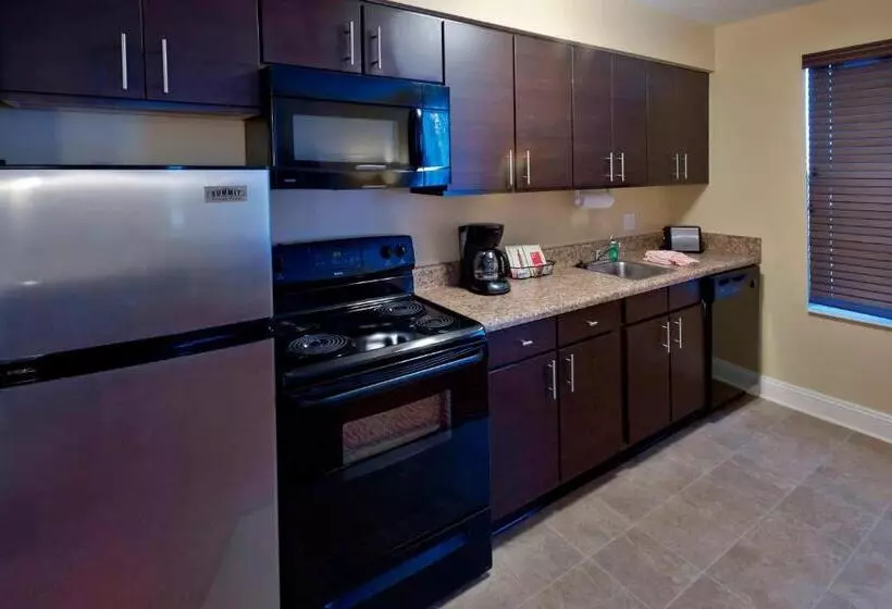 スタンダードスタジオ, Towneplace Suites Pensacola