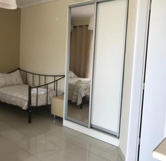 标准工作室, Abc Sweet Home