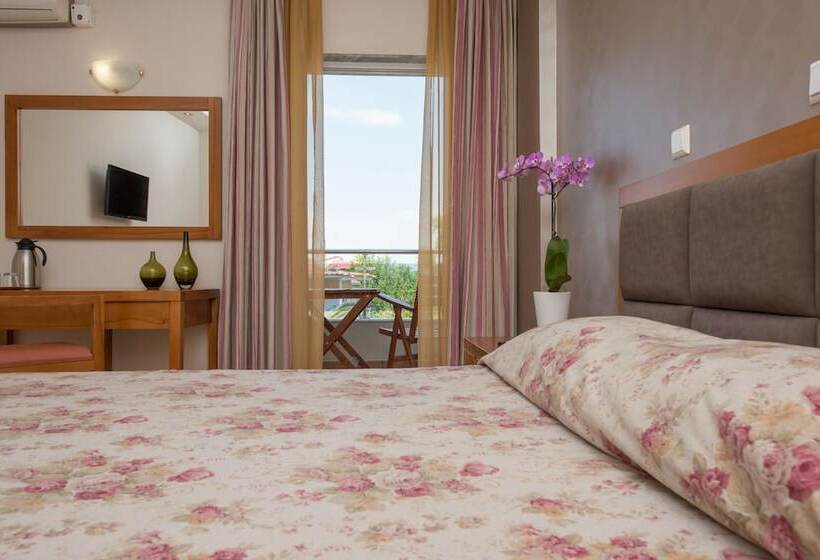 غرفة قياسية فردية, Aethria