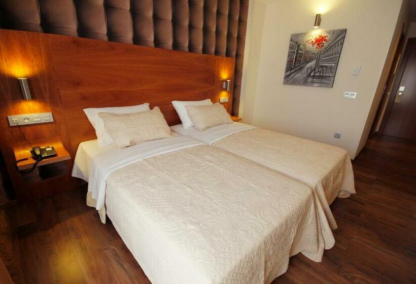 수피리어 룸, Boutique Villa Erina By Bossh Hotels   Adults Recommended