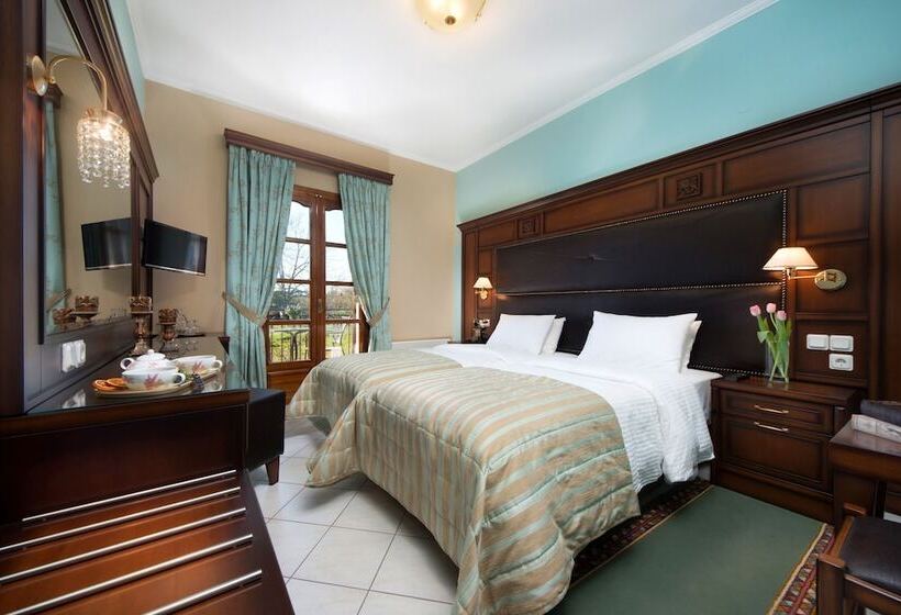 חדר סופריור, Kastraki