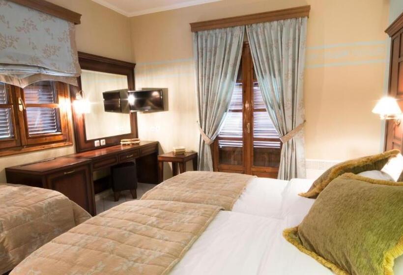 חדר סטנדרט לשלושה, Kastraki